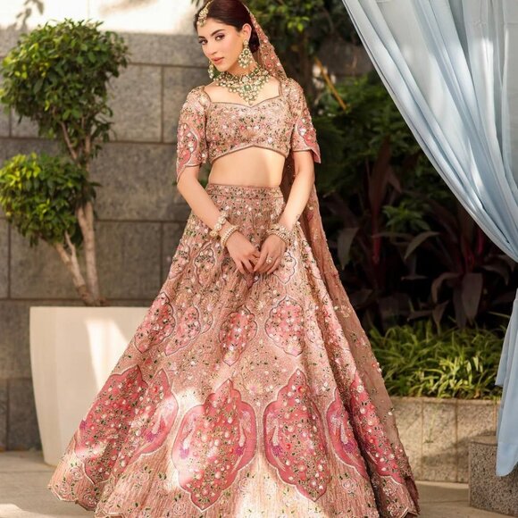 DESIGNER LEHENGA - Picture 1 of 15